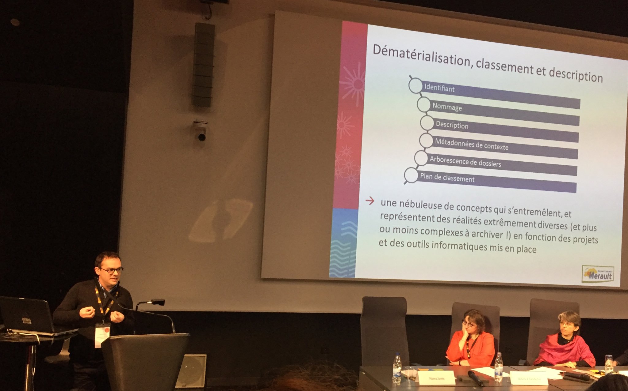 La dématérialisation aura-t-elle raison du plan de classement ? Par Pierre Jestin, AD34 #AAFrasad17 https://t.co/IAVyFV1pH3