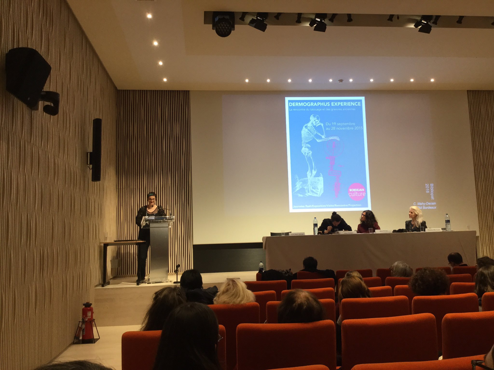 Cécile Mahy-Decain (BM Bordeaux) revient sur le projet "Tatouages et patrimoine" #héhé #BiblioPat16 https://t.co/QqGdUlCjgr