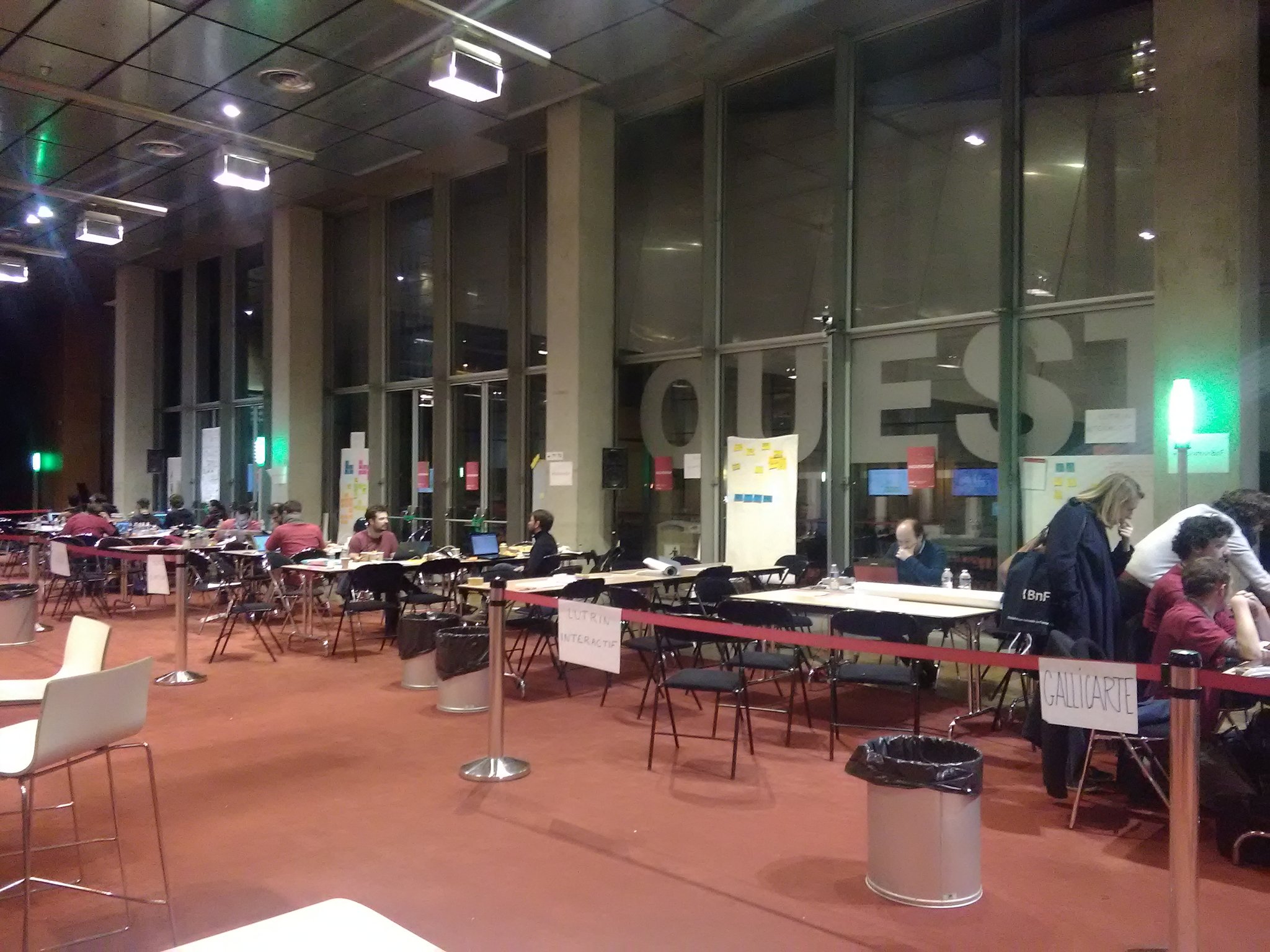 Well... It seems that Morfeo is gaining followers. 3:47am and tables seem now empty  #hackathonBnF @laBnF https://t.co/W0zA3yolCv