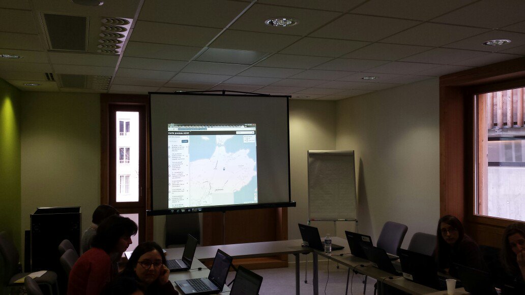 Pour conclure mon J 1 avant l'apéro un petit tour au #datasprintAAF https://t.co/TVgnLJGQQn